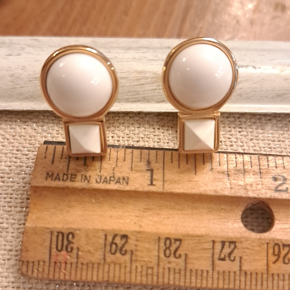 MONET CLIP ON EARRINGS